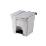 פח אשפה לבן עם דוושה 30 ליטר 30 Liter.