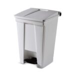 פח אשפה לבן עם דוושה 45 ליטר 45 Liter .